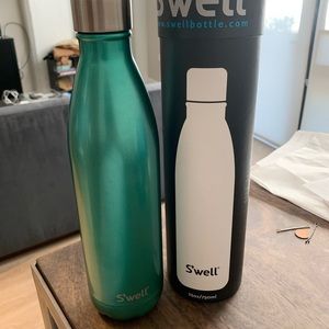 25 oz Swell Bottles